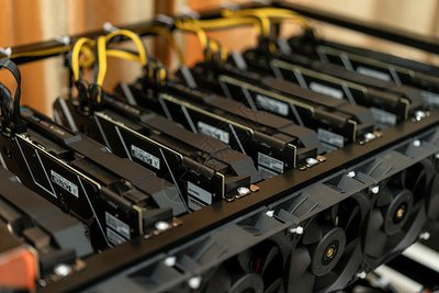 Modern mining farm setup